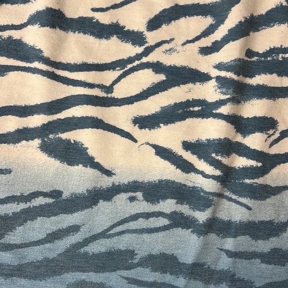 Ombré zebra 🦓 pattern XXL top - Picture 4 of 4